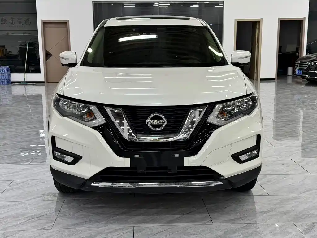NISSAN QIJUN