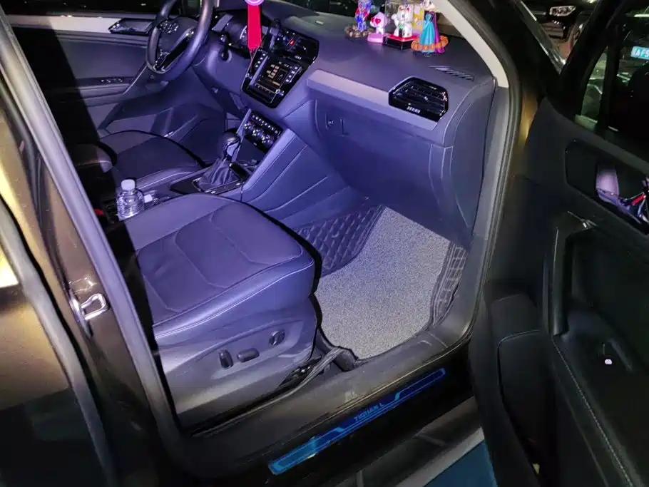 Volkswagen Tiguan L — миниатюра 8