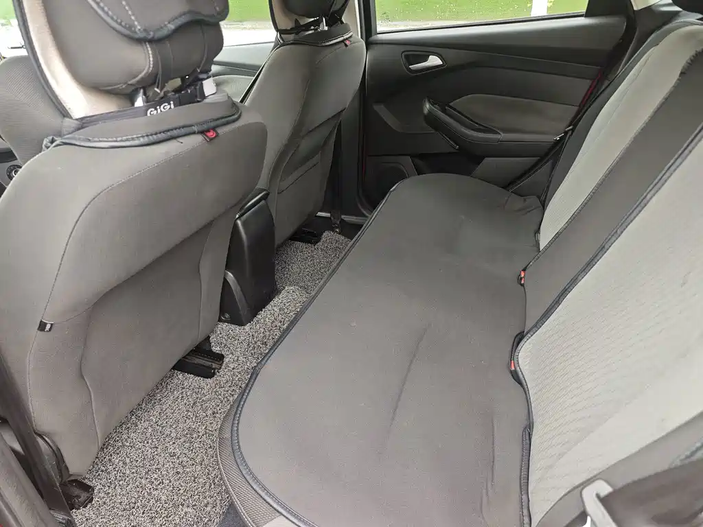 Ford Focus — миниатюра 13