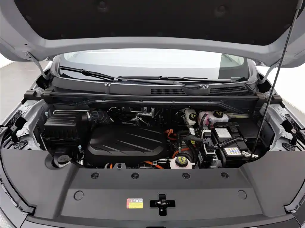 SAIC MAXUS CHASE G50 PLUG IN HYBRID