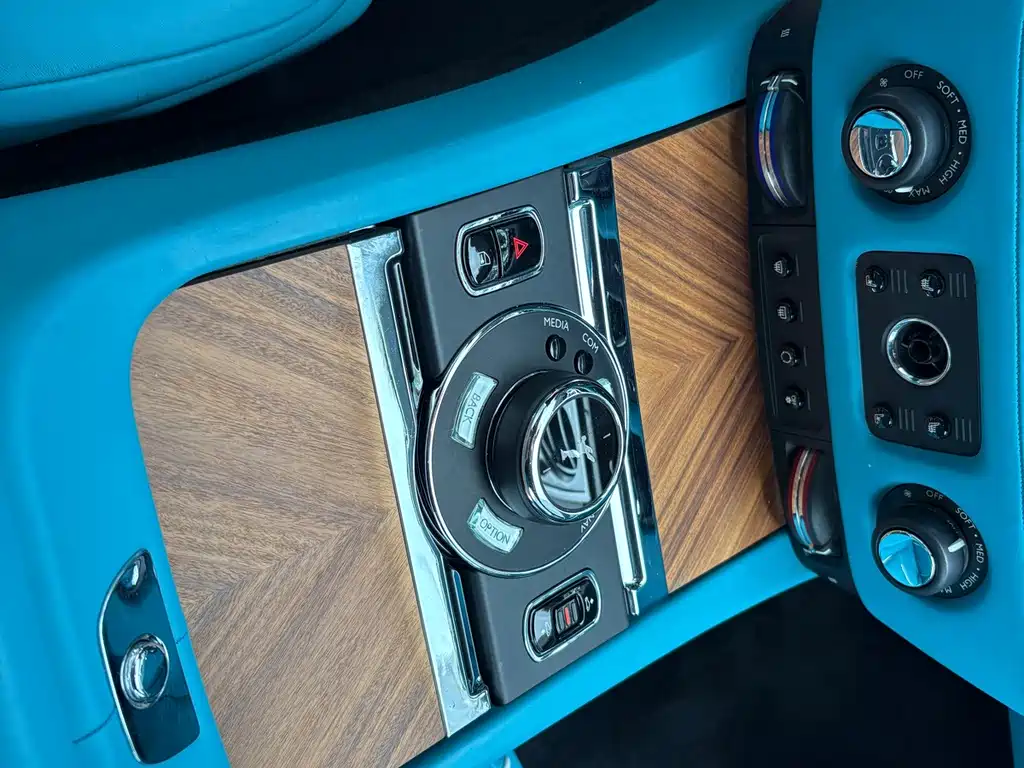 Rolls-Royce Wraith — миниатюра 11