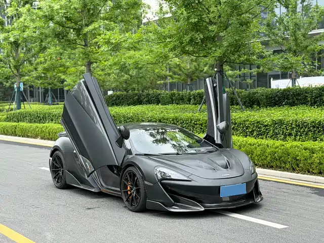 McLaren 600 LT 2018 3.8 T Coupe — фото 1