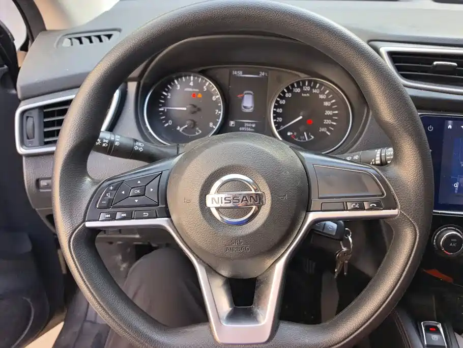 Nissan Qashqai — миниатюра 15
