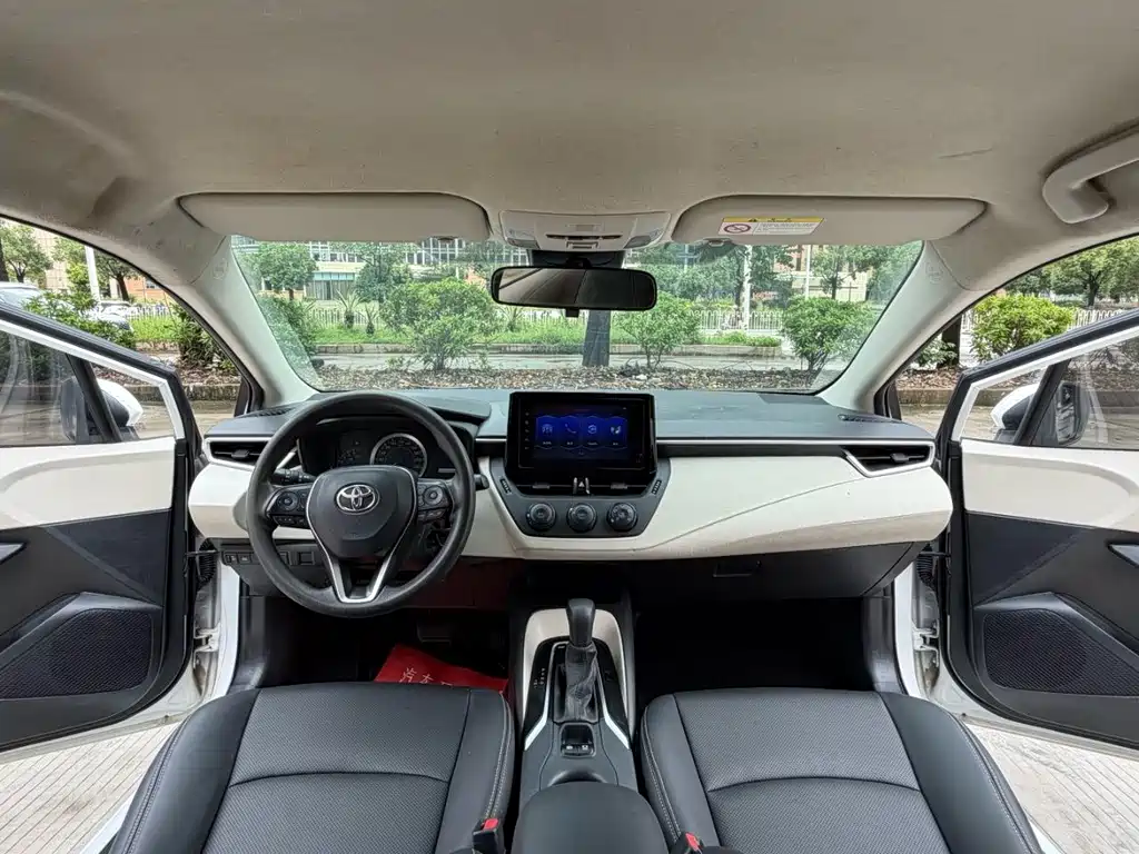 Toyota Corolla — миниатюра 5