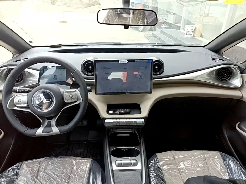 BYD Dolphin 2025 420km Freedom