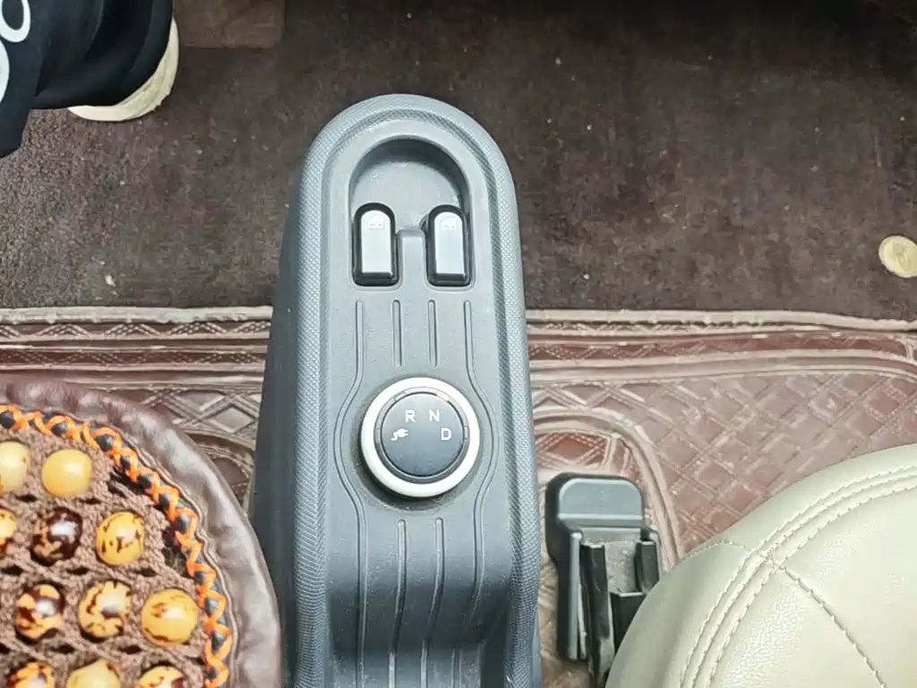 Wuling MINIEV — миниатюра 14