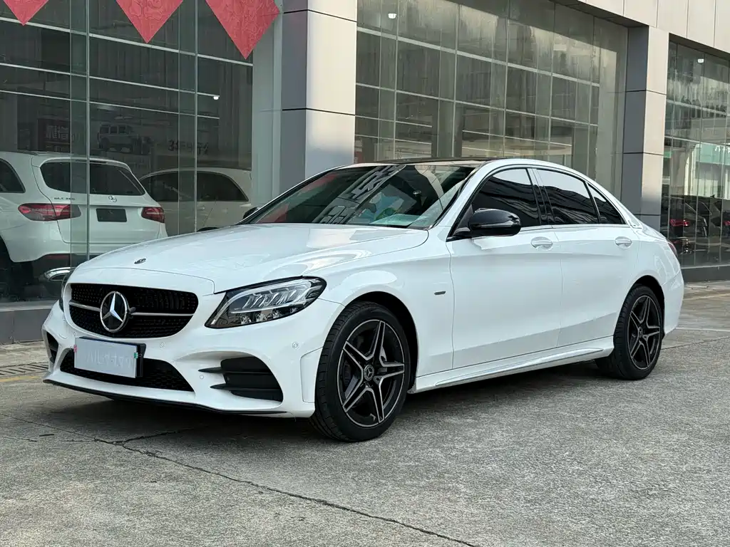 Mercedes-Benz C-Class 2020