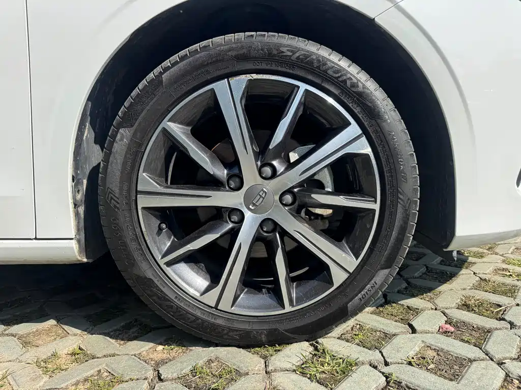 GEELY AUTOMOBILE EMGRAND