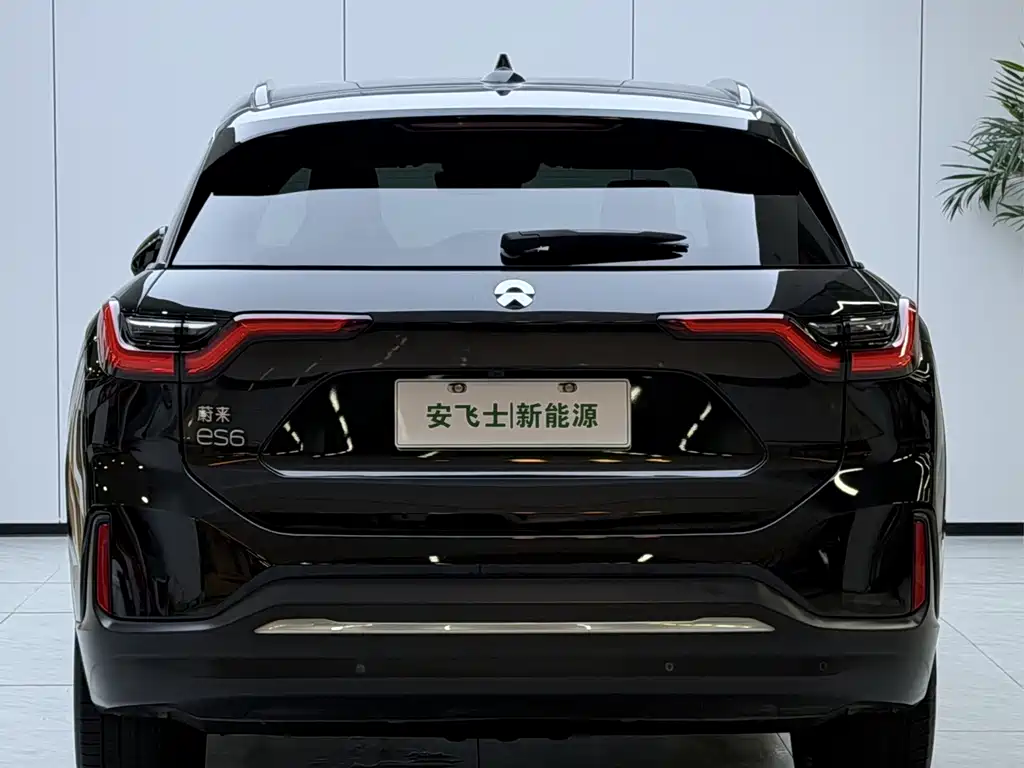 NIO ES6 — миниатюра 15