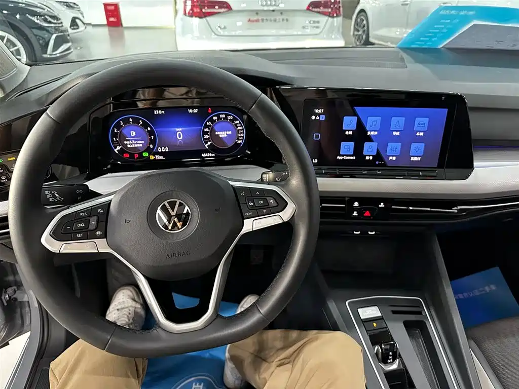 Volkswagen Golf — миниатюра 8