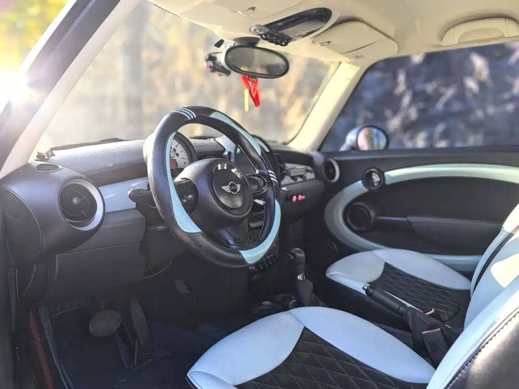 MINI Mini Clubman — миниатюра 4