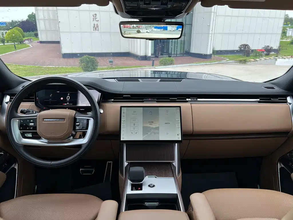 Land Rover Range Rover 2025 3.0 L6 360PS