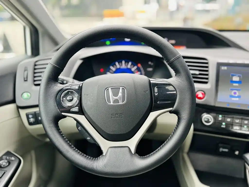 Honda Civic — миниатюра 10