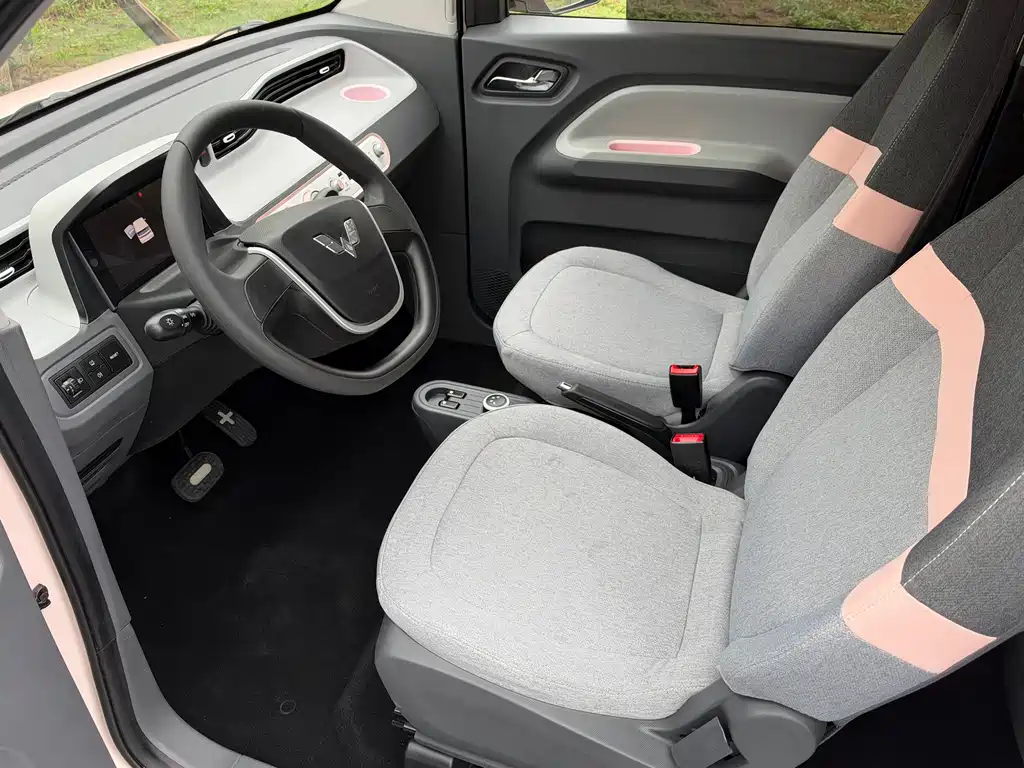 Wuling MINIEV — миниатюра 3
