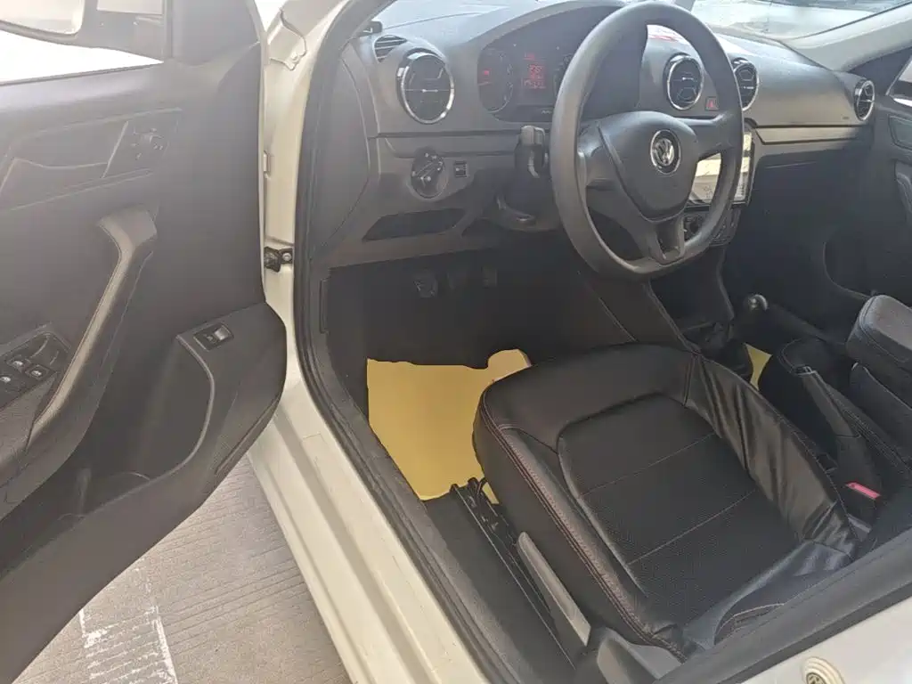 Volkswagen Jetta — миниатюра 16