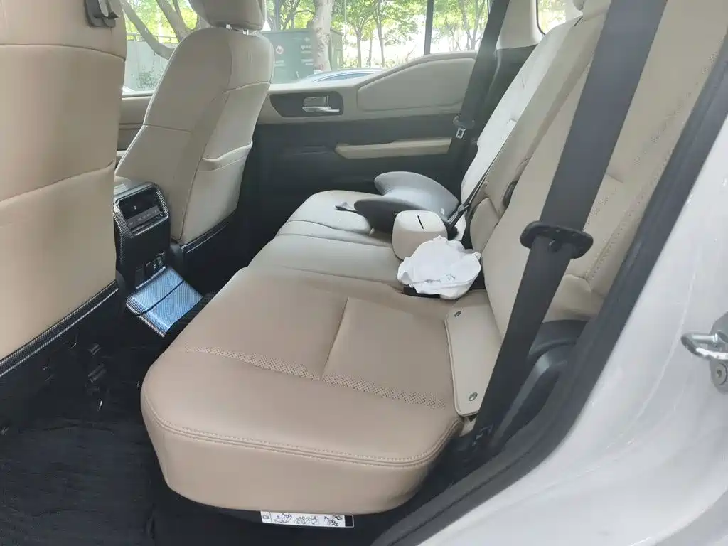 Toyota Land Cruiser Prado 2024 2.4T TX 5 мест