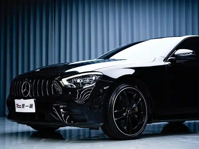 MERCEDES-BENZ E CLASS AMG