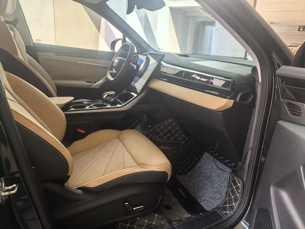Geely Boyue L L 2024 1.5TD DCT Luxury
