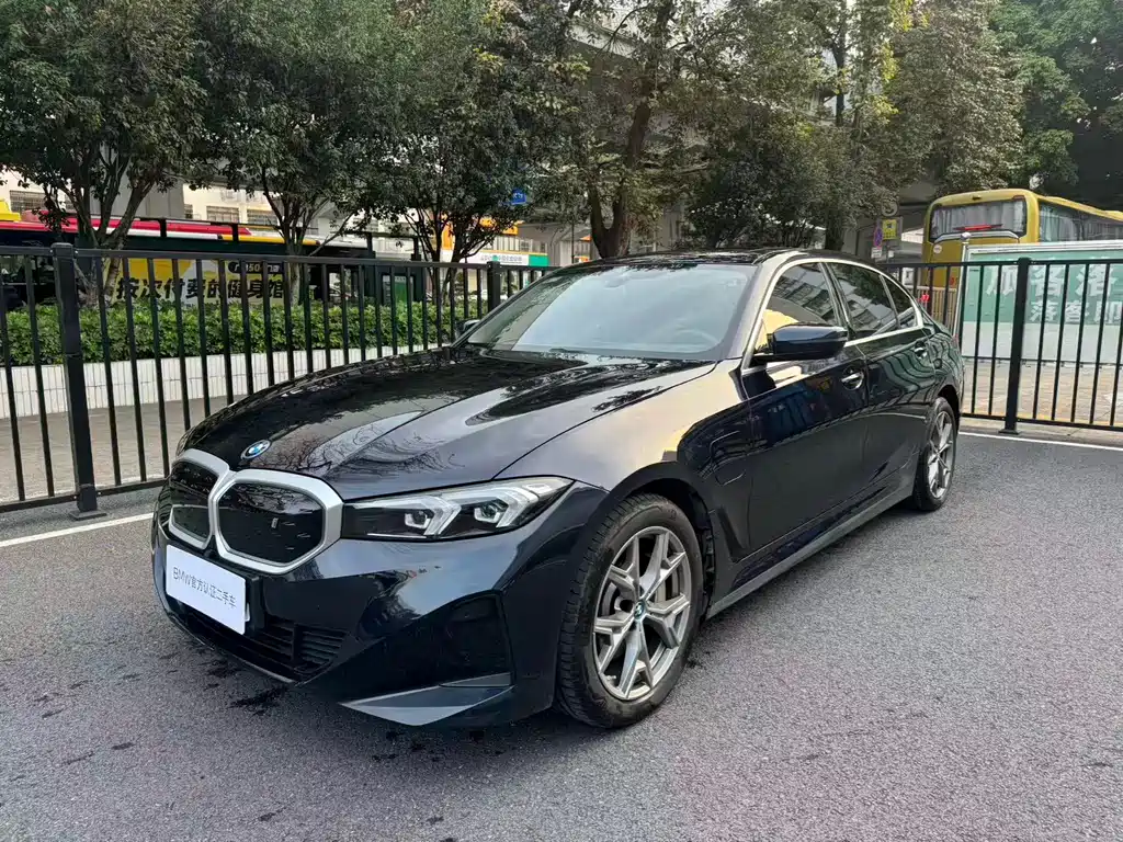 BMW i3 2023