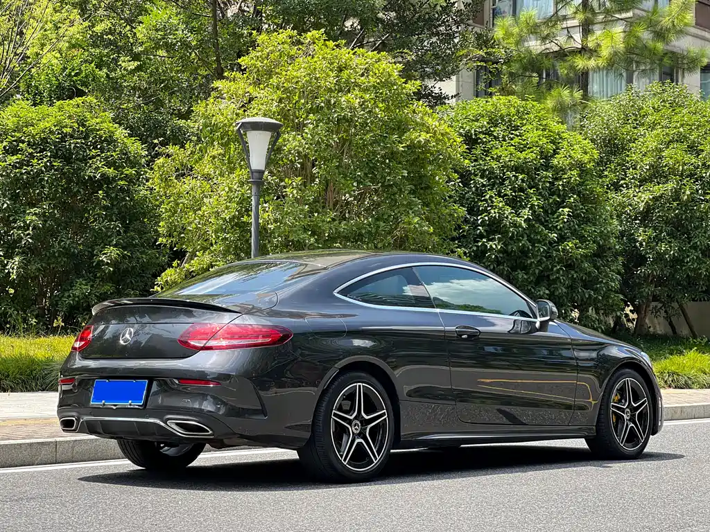 MERCEDES-BENZ C CLASS