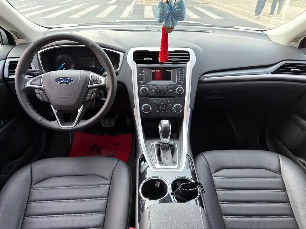 Ford Mondeo — миниатюра 5