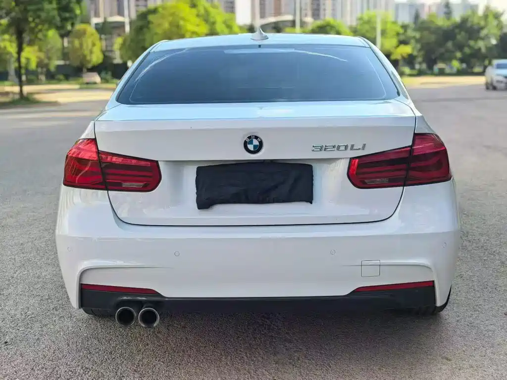 BMW 3 Series — миниатюра 4