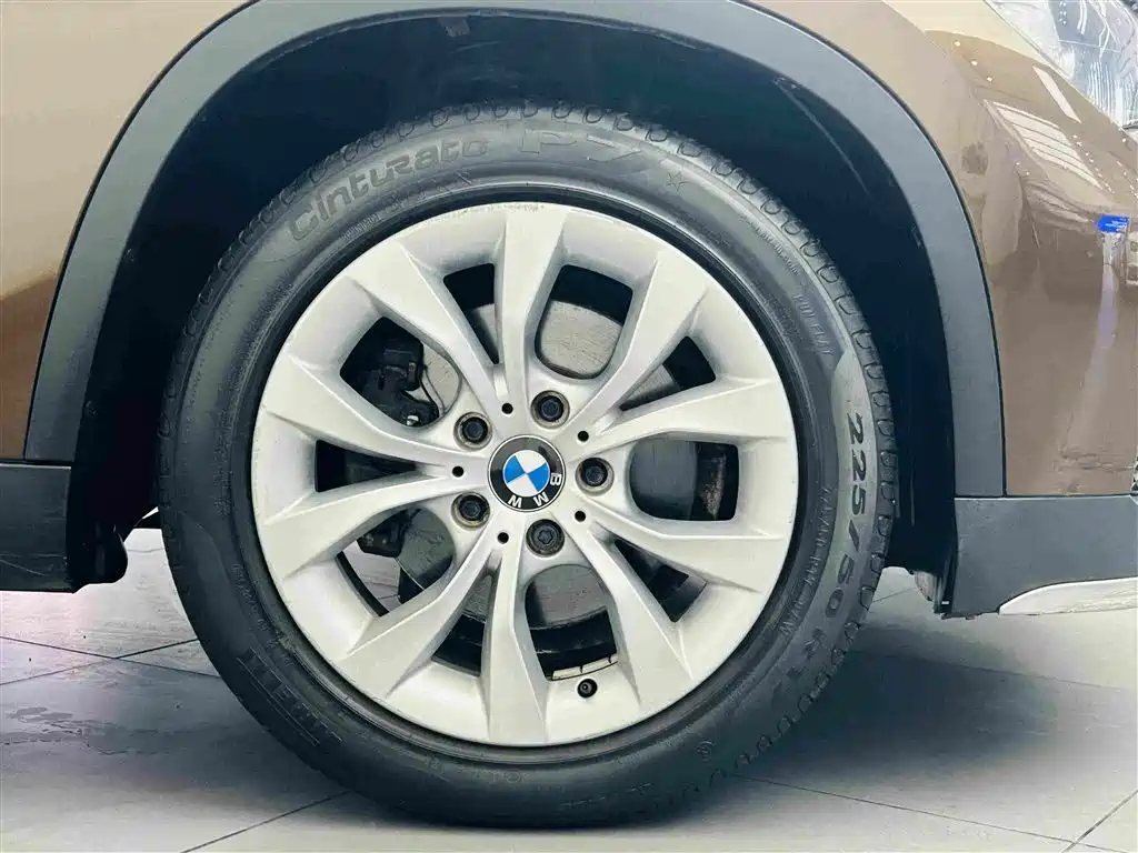BMW X1 — миниатюра 11