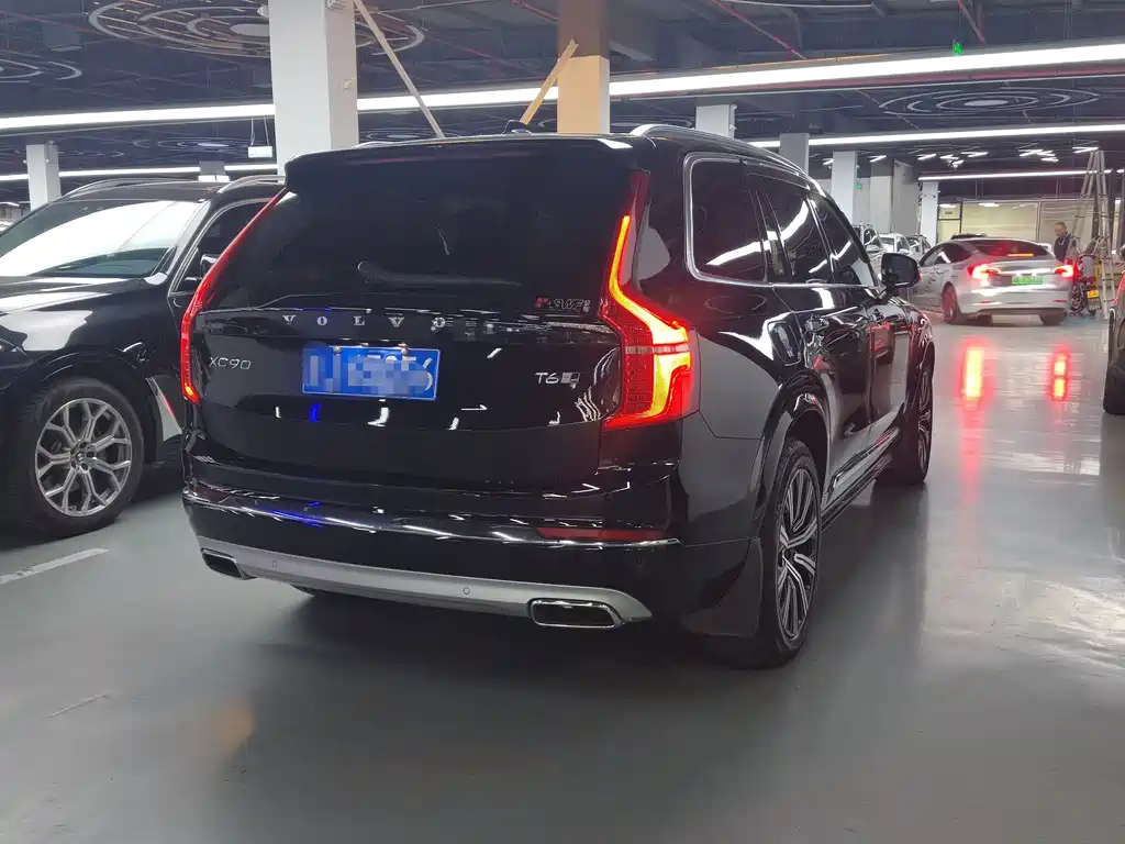 Volvo XC90 — миниатюра 15