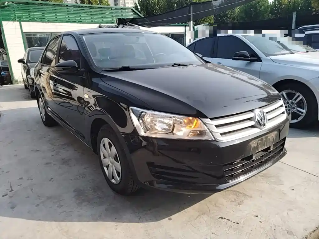 Volkswagen Santana — миниатюра 4