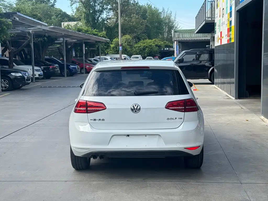 Volkswagen Golf — миниатюра 4