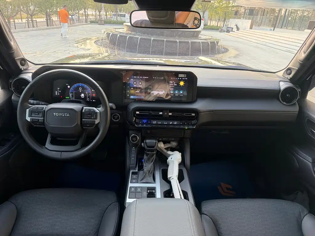 Toyota Prado — миниатюра 12