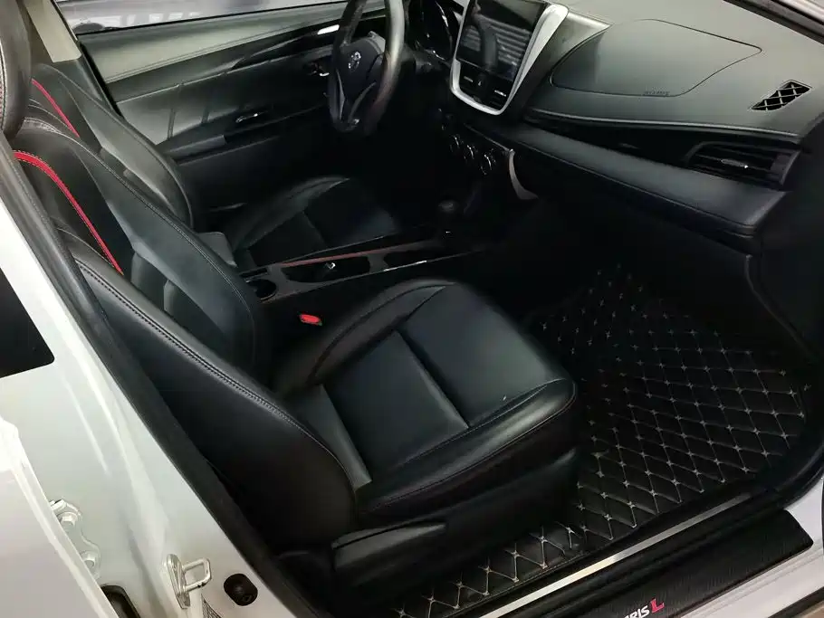 Toyota Yaris L — миниатюра 8