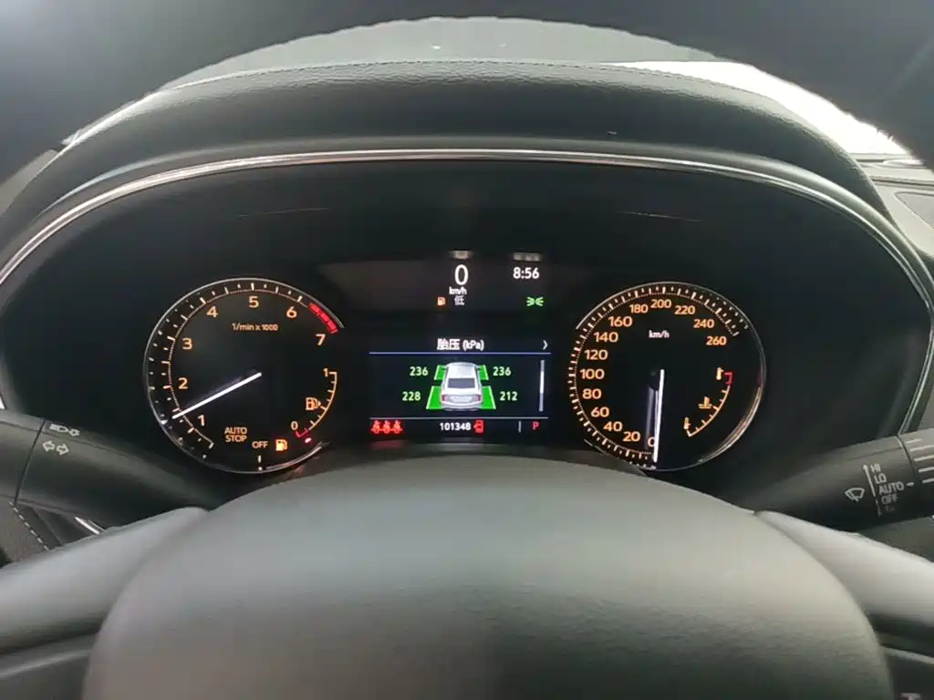 Cadillac CT5 — миниатюра 12