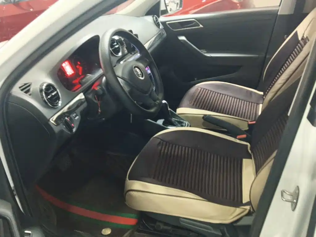 Volkswagen Jetta — миниатюра 15