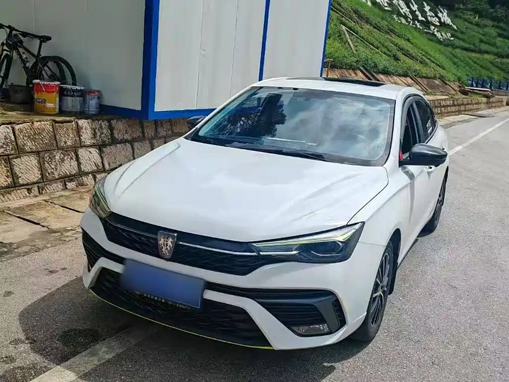 ROEWE  I5
