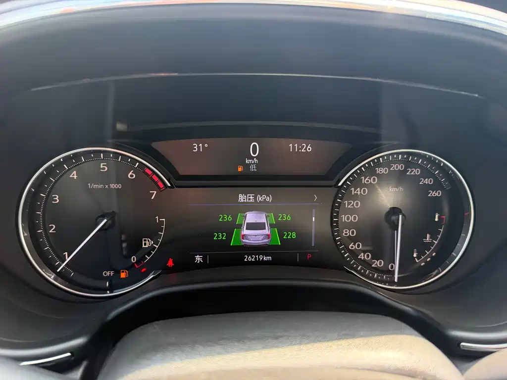 Cadillac CT5 — миниатюра 9