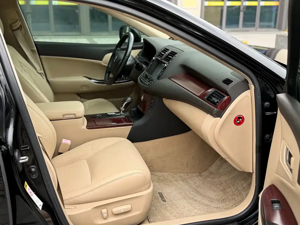 Toyota Crown 2011 2.5L Royal