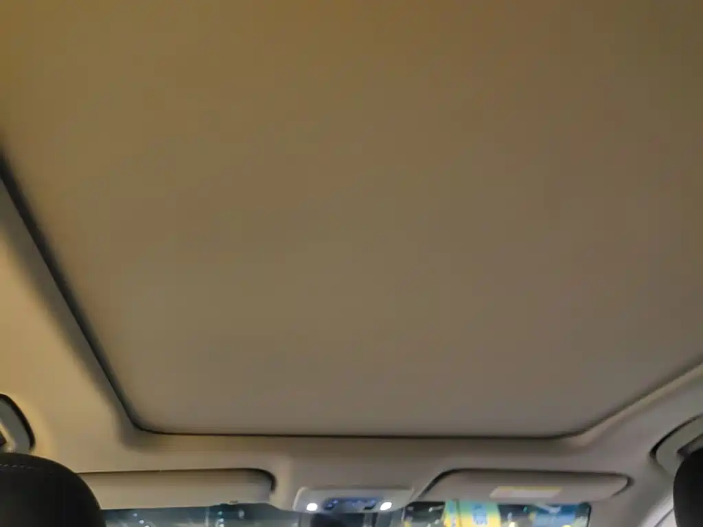 Toyota Camry — миниатюра 18