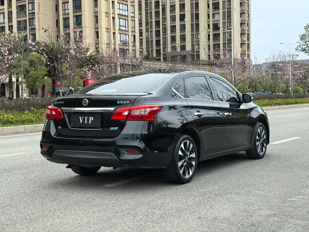 NISSAN XUAN YI