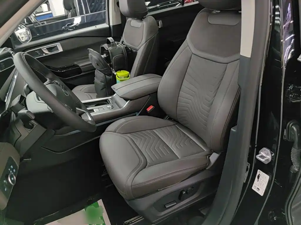 Ford Explorer — миниатюра 15