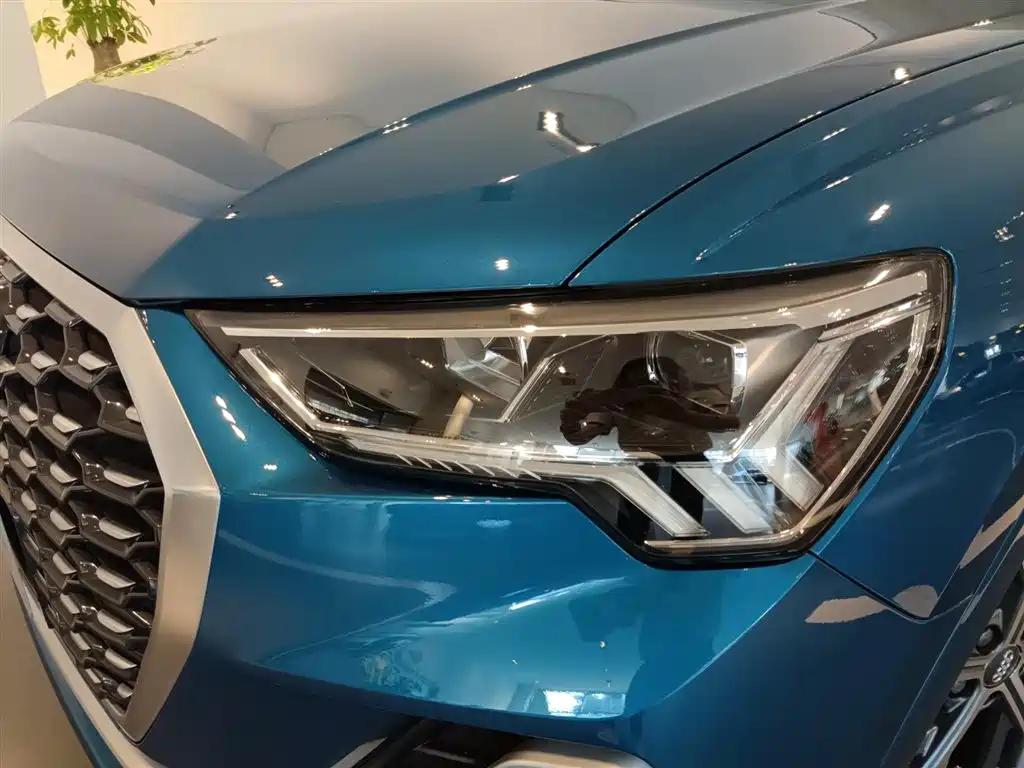 Audi Q3 Sportback — миниатюра 13