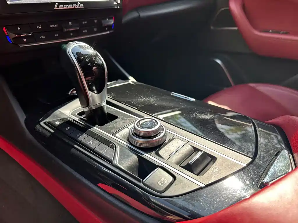 Maserati Levante — миниатюра 14