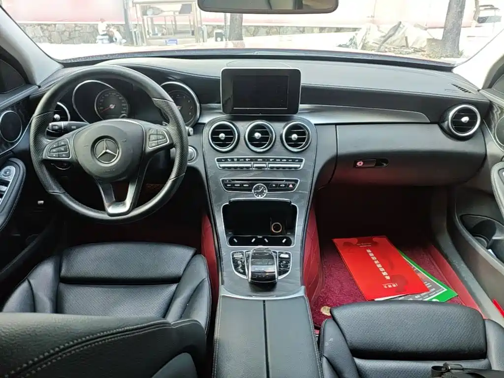 Mercedes-Benz C-Class — миниатюра 10