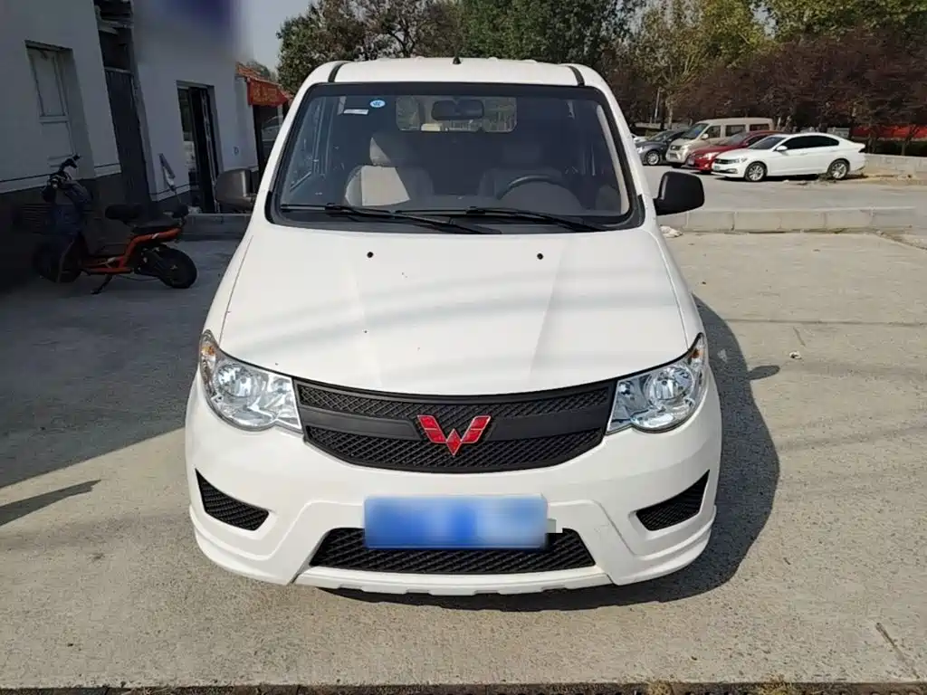 Wuling Hongguang — миниатюра 3