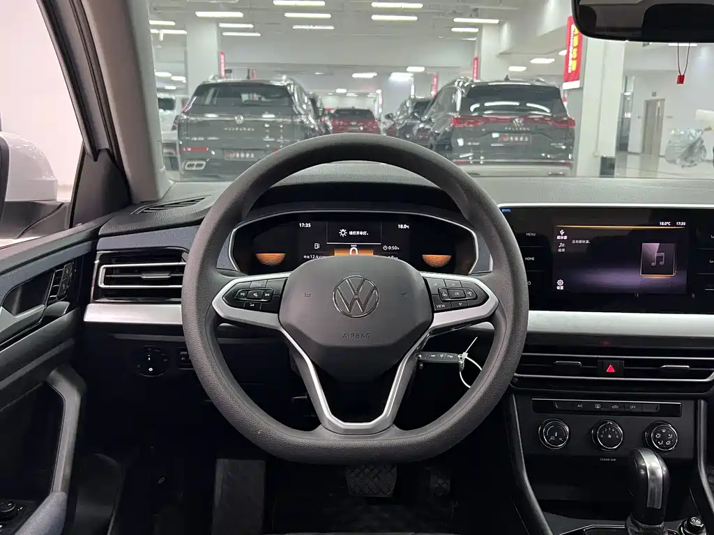 Volkswagen Lavida — миниатюра 8