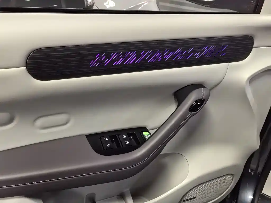 Leapmotor Leapmotor C11 — миниатюра 4