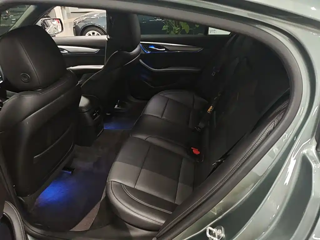 Cadillac CT5 — миниатюра 17