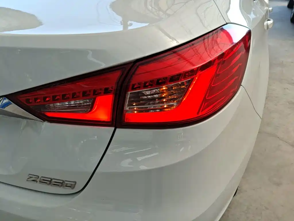 Zotye Zotye Z500 — миниатюра 8