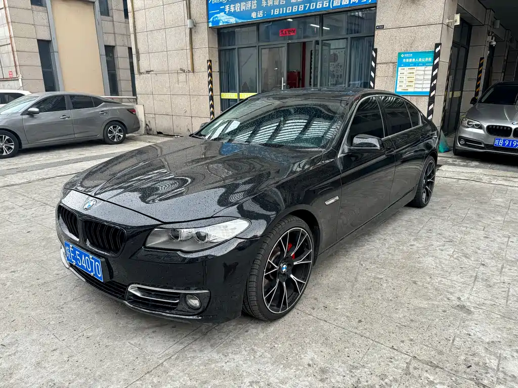 BMW 5 Series 2011