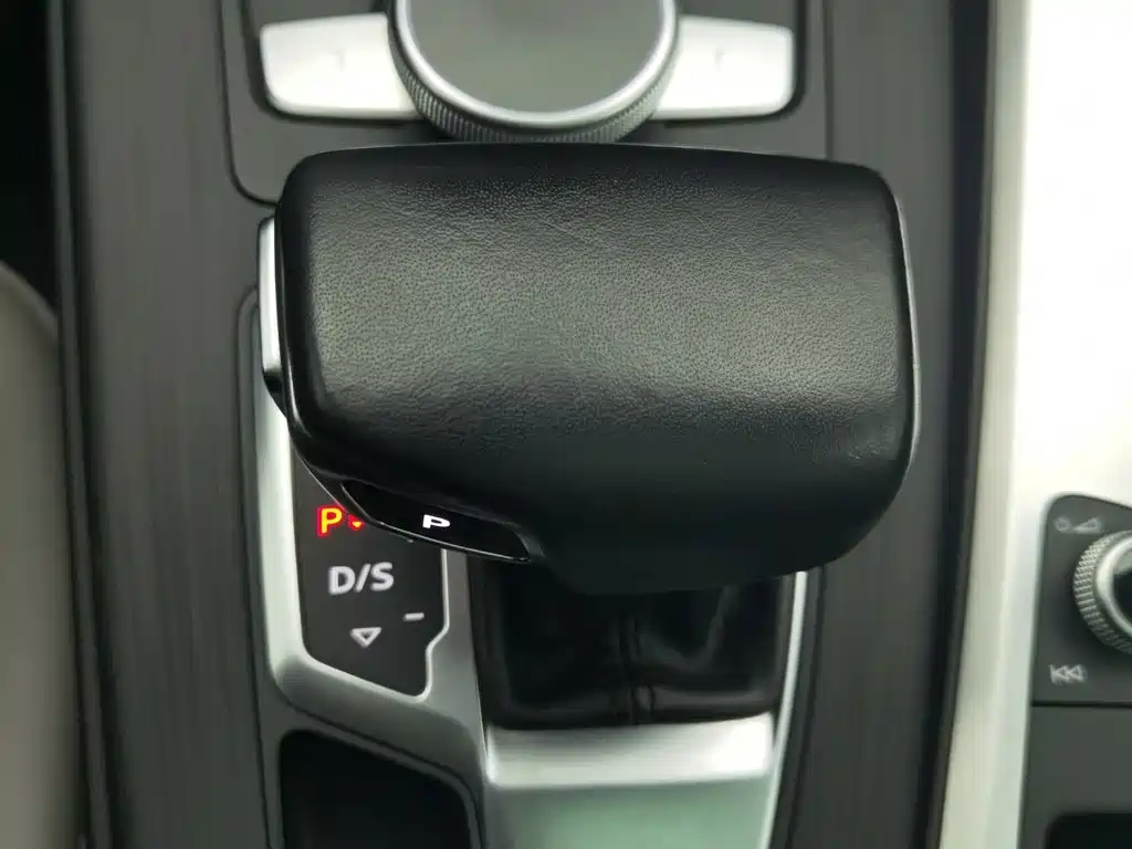 Audi A4L — миниатюра 13